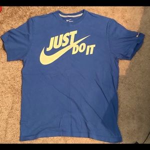 Nike T-shirt
